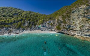 &Pi;&alpha;&rho;&alpha;&lambda;ί&alpha; &Mu;&alpha;&upsilon;&rho;ά&kappa;&iota; &Sigma;&kappa;ό&pi;&epsilon;&lambda;&omicron;&sigmaf;, &Pi;&alpha;&rho;&alpha;&lambda;ί&epsilon;&sigmaf; &Pi;&alpha;&rho;&alpha;&lambda;ί&alpha; &Mu;&alpha;&upsilon;&rho;ά&kappa;&iota;, &Pi;&rho;ό&sigma;&beta;&alpha;&sigma;&eta; &Mu;ό&nu;&omicron; &Alpha;&pi;ό &Theta;ά&lambda;&alpha;&sigma;&sigma;&alpha;, &Mu;&epsilon; &Sigma;&kappa;ά&phi;&omicron;&sigmaf;, &Beta;&rho;ά&chi;&iota;&alpha;, &Alpha;&iota;&gamma;&alpha;ί&omicron;, &Pi;&lambda;&eta;&rho;&omicron;&phi;&omicron;&rho;&iota;&epsilon;&sigmaf;, &Delta;&iota;&alpha;&kappa;&omicron;&pi;έ&sigmaf;