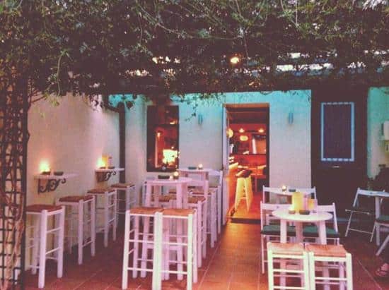 Paraporti Bar