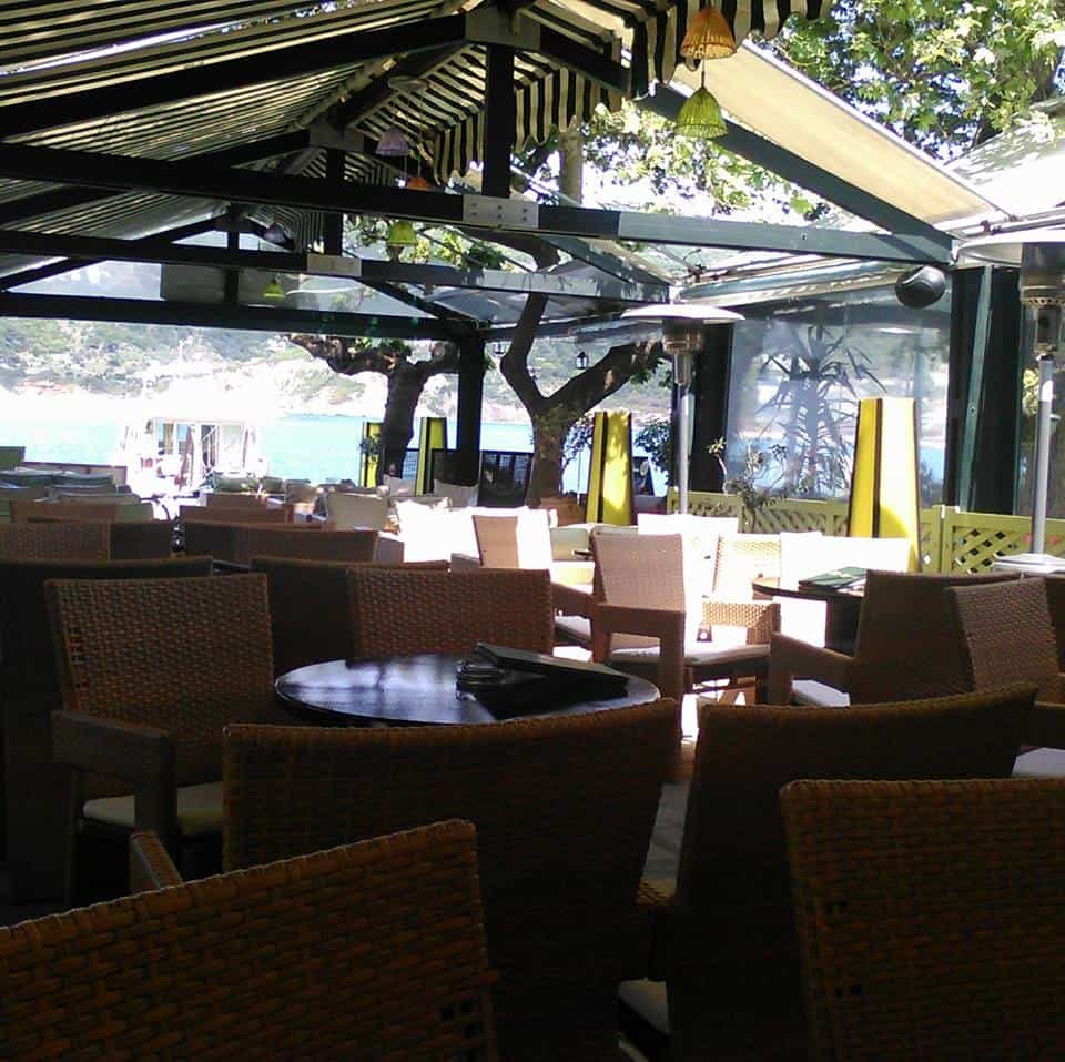 En Plo Cafe