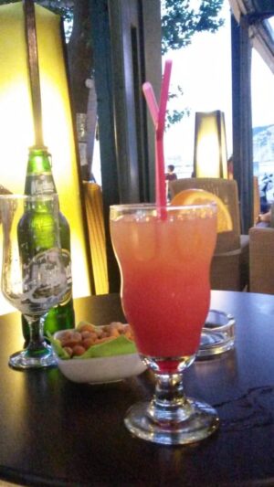 En Plo Cafe
