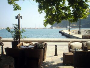 Karavia Cafe
