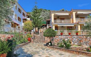 Skopelos Niki Apartments Panormos