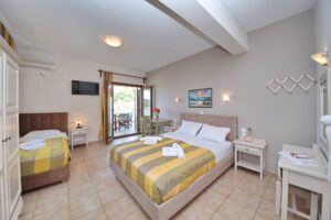 Skopelos Niki Apartments Panormos