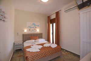 Skopelos Niki Apartments Panormos