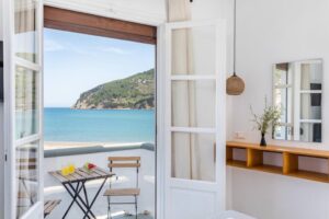 Skopelos Uncle John Guesthouse Studios Apartments