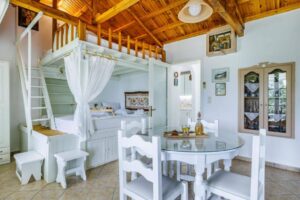 Iliovasilema Sunset Traditional Country House Panormos 18