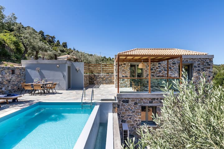 &Beta;ί&lambda;&alpha; Calm &ndash; Petrino Villas