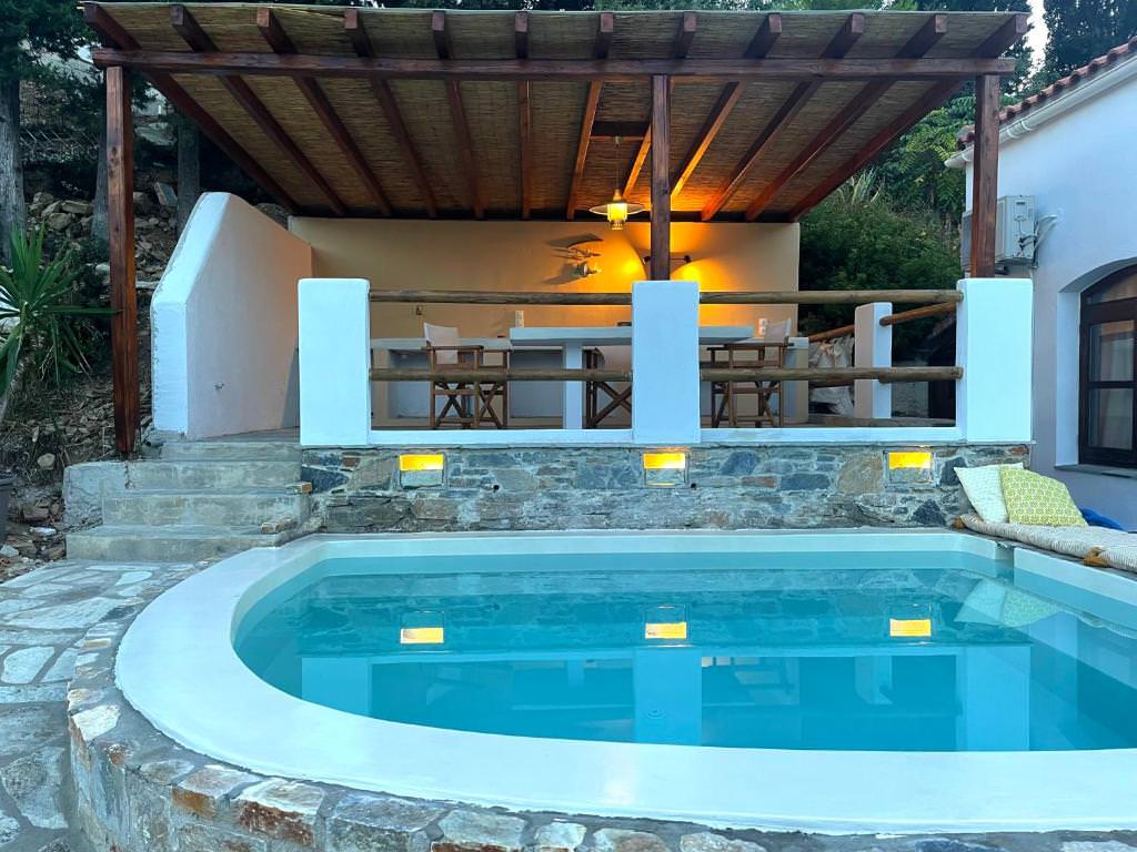 Pergamonto Cottage